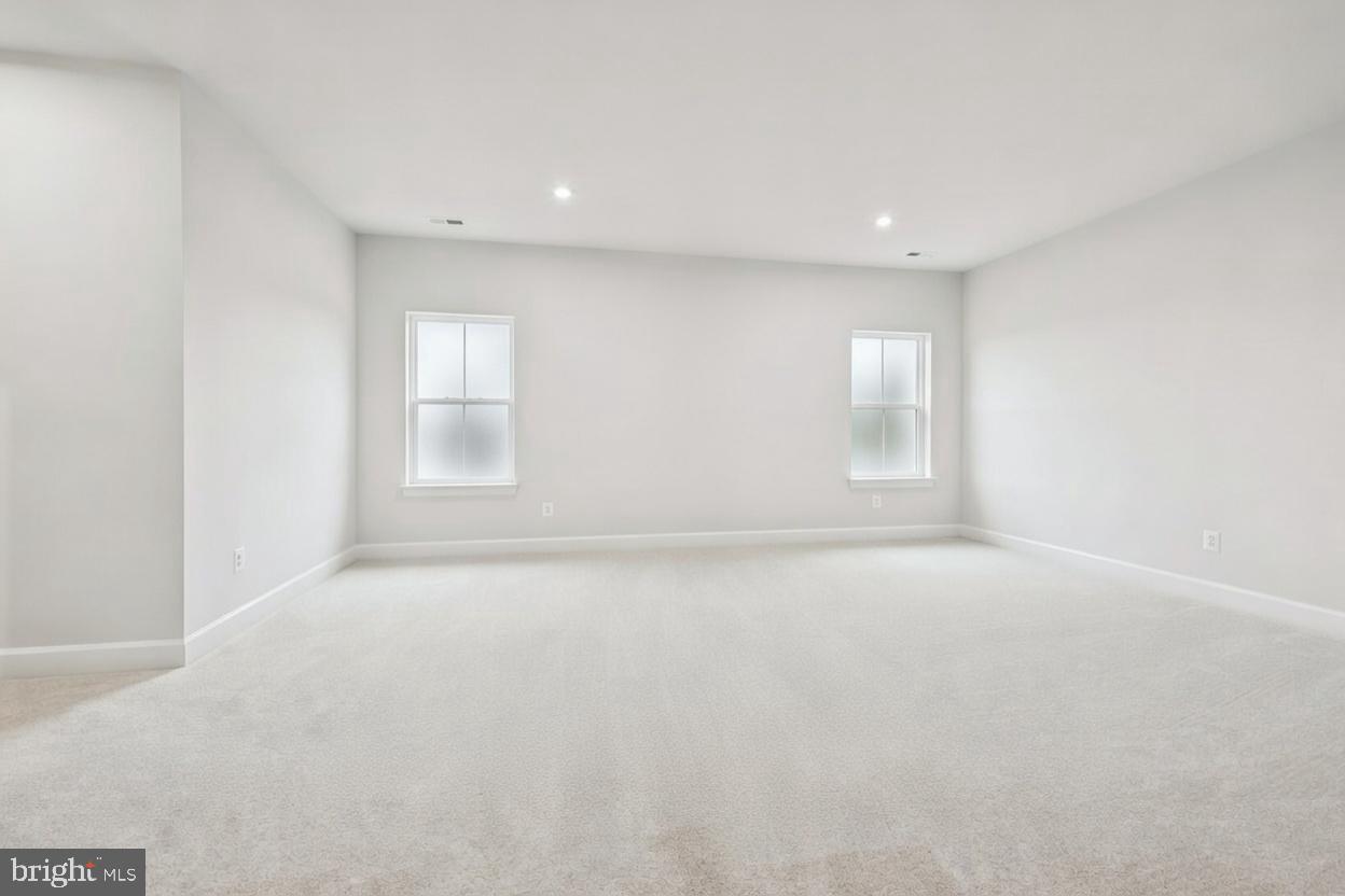 JEFFERSON SQUARE - Residential