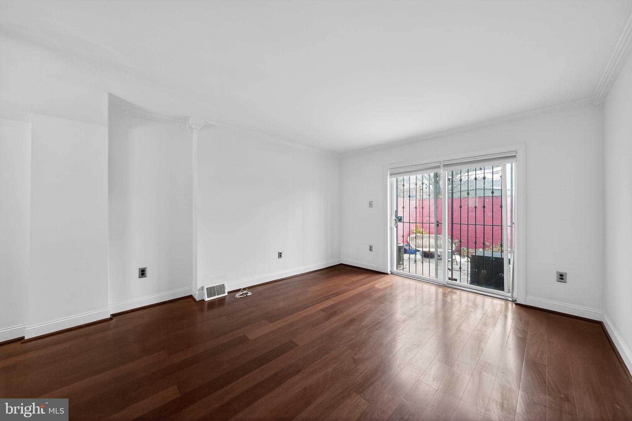 GRADUATE HOSPITAL - Residential