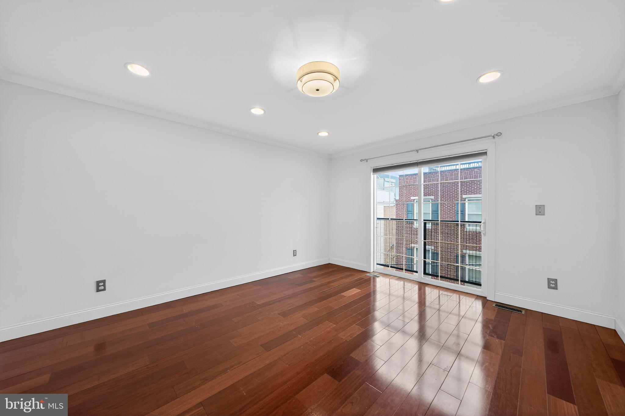 GRADUATE HOSPITAL - Residential