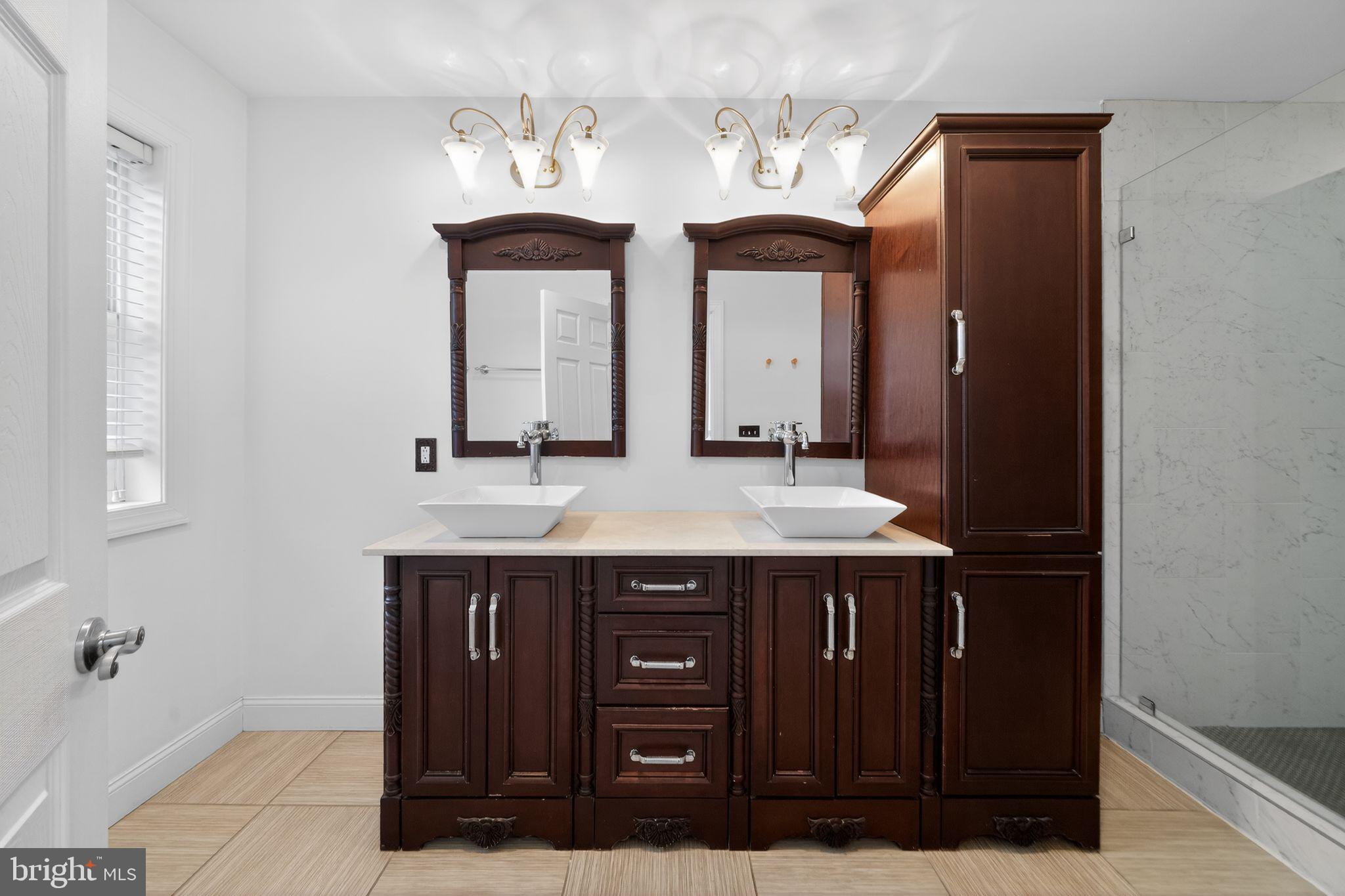 GRADUATE HOSPITAL - Residential