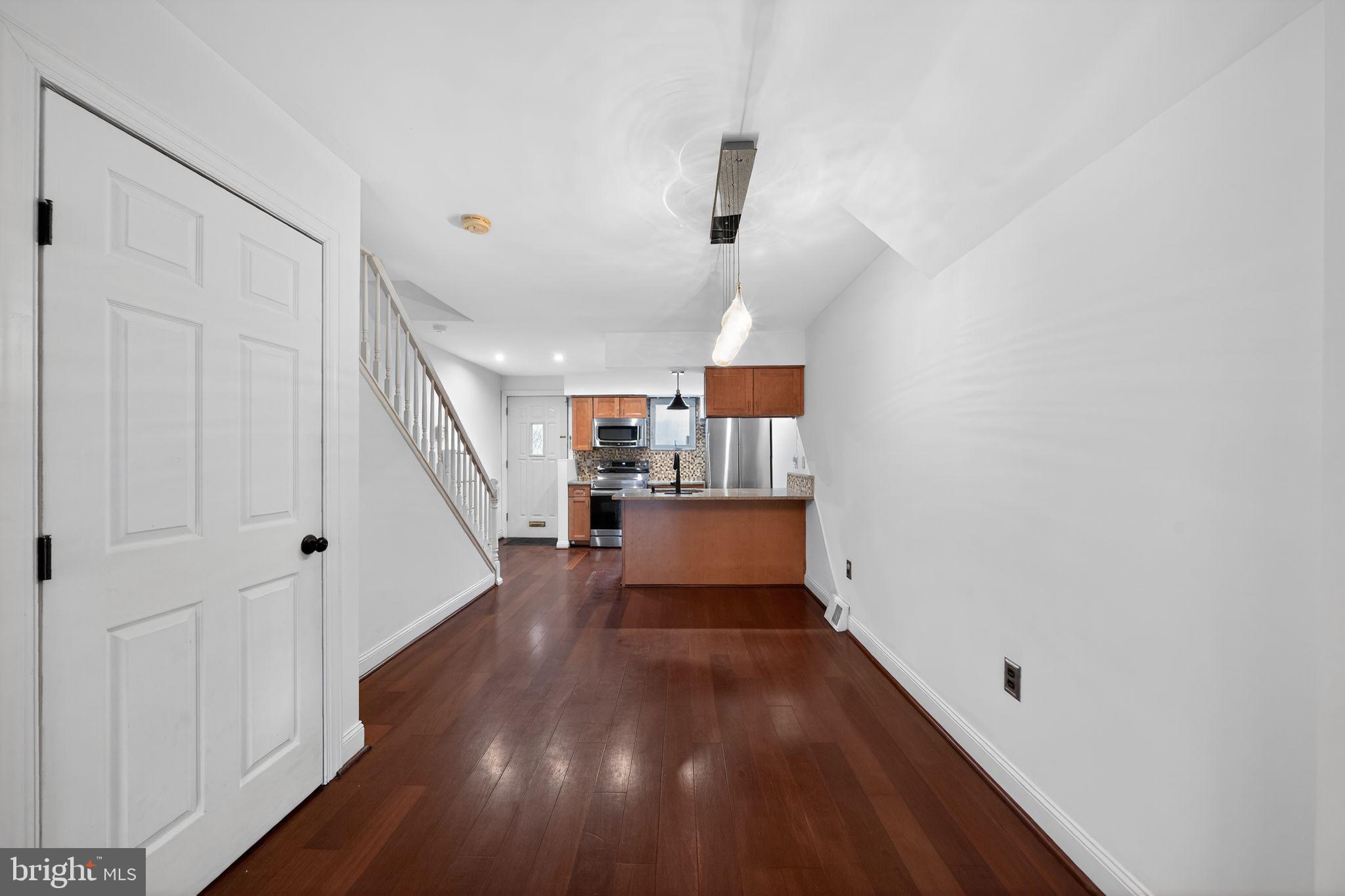 GRADUATE HOSPITAL - Residential