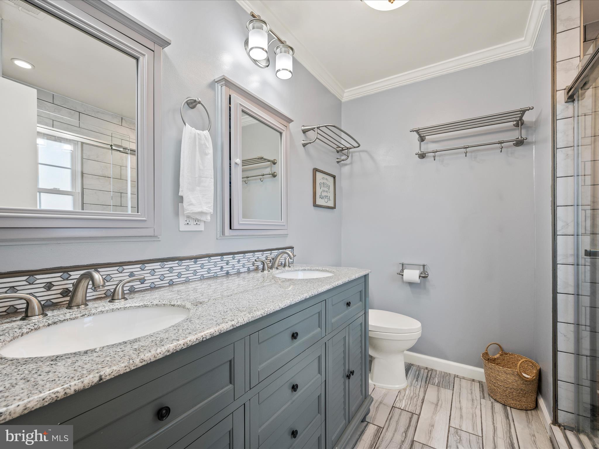 WOODSTONE - Residential