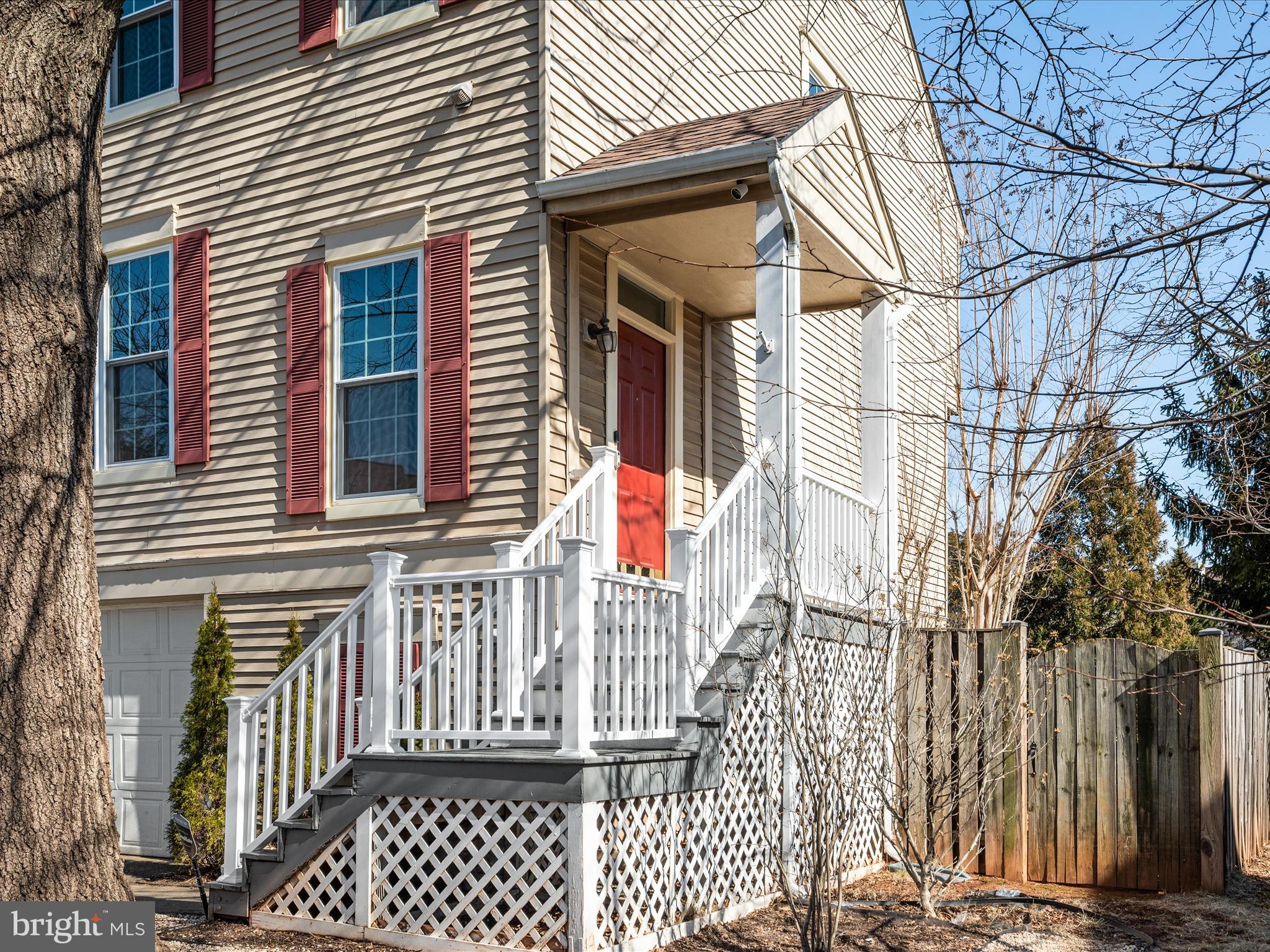 WOODSTONE - Residential