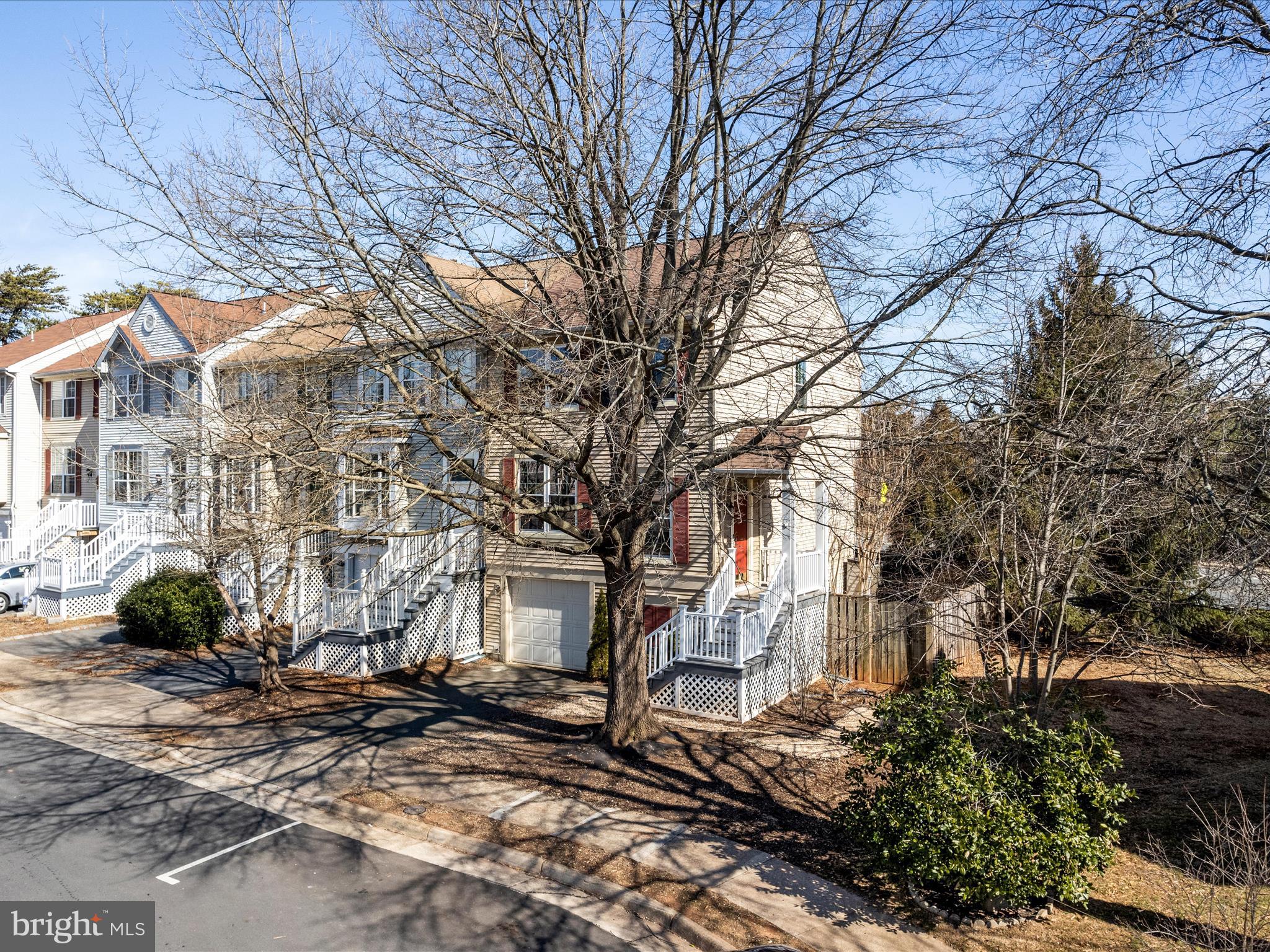 WOODSTONE - Residential