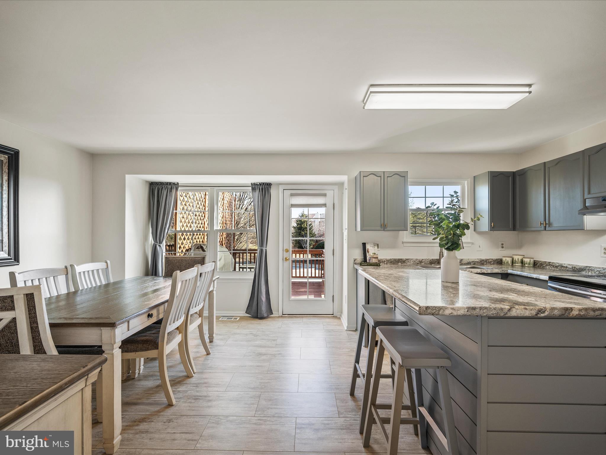 WOODSTONE - Residential