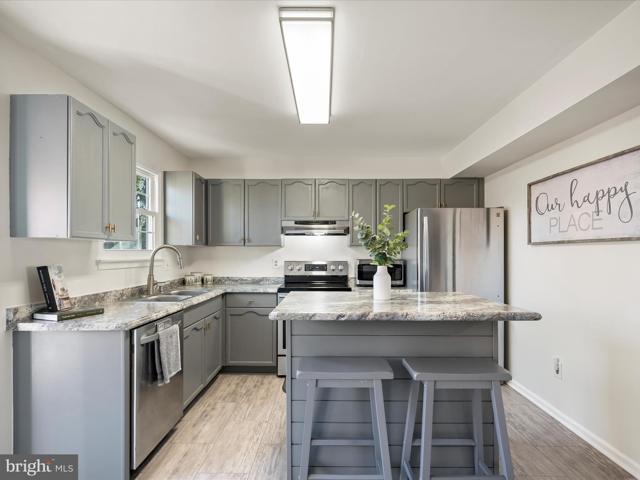 WOODSTONE - Residential