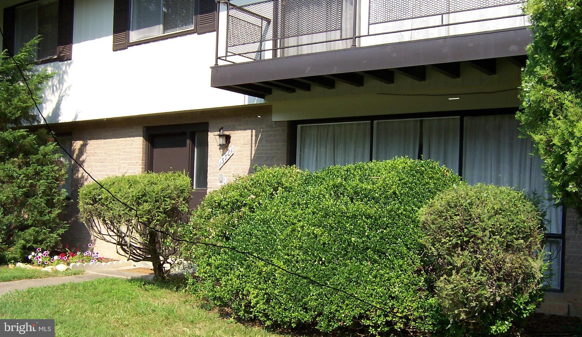 BEL PRE WOODS - Residential Lease