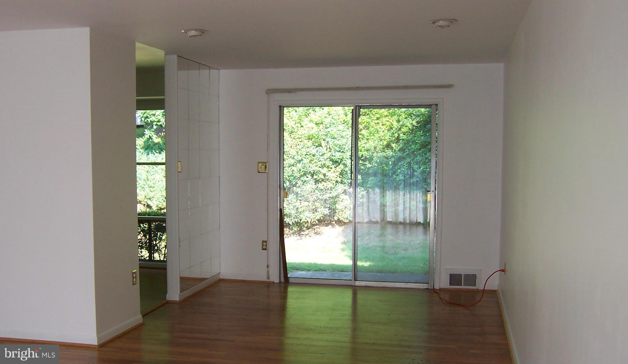 BEL PRE WOODS - Residential Lease