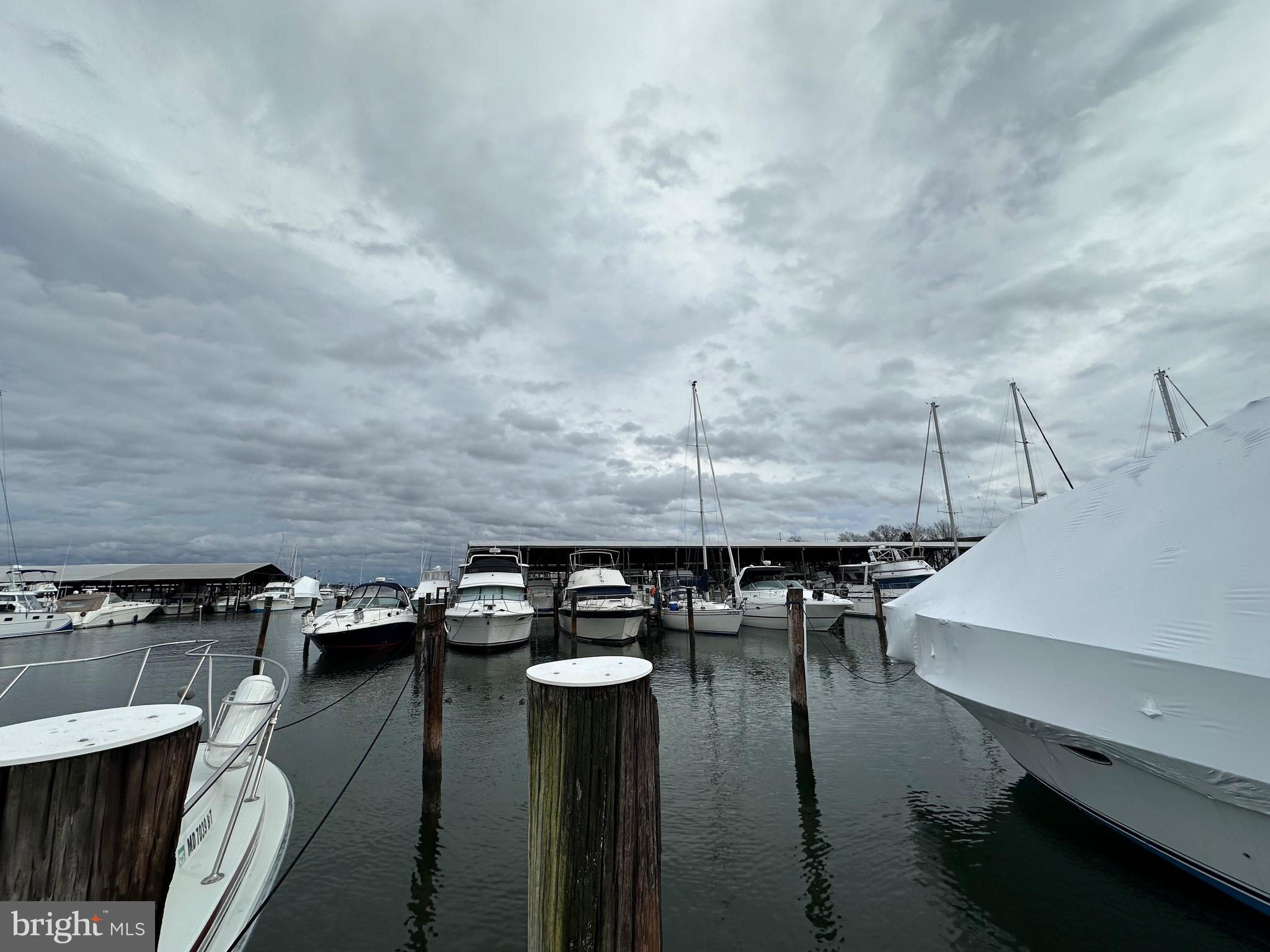 PINEY NARROWS - Residential