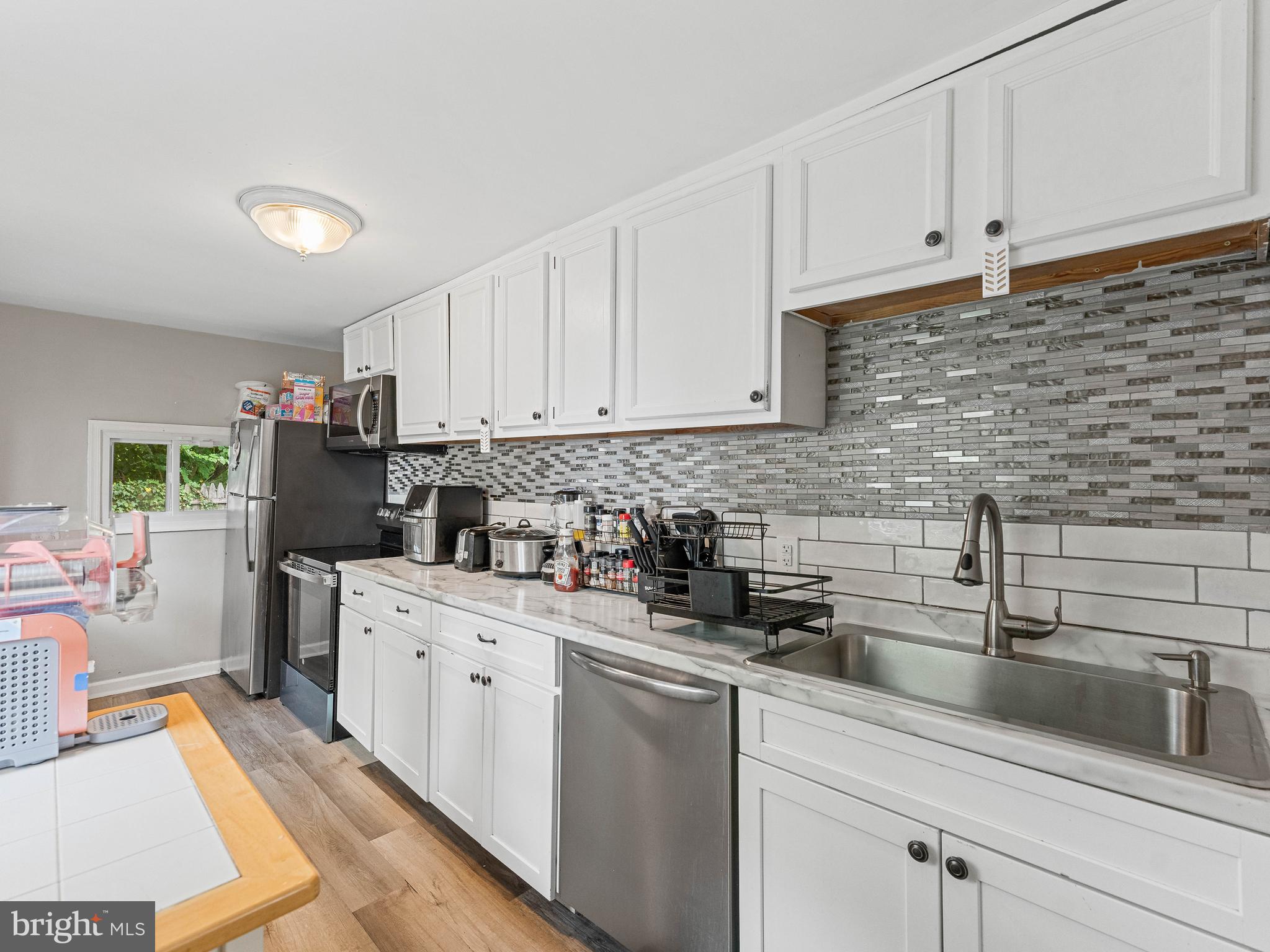902 CLIFFORD BROWN WALK