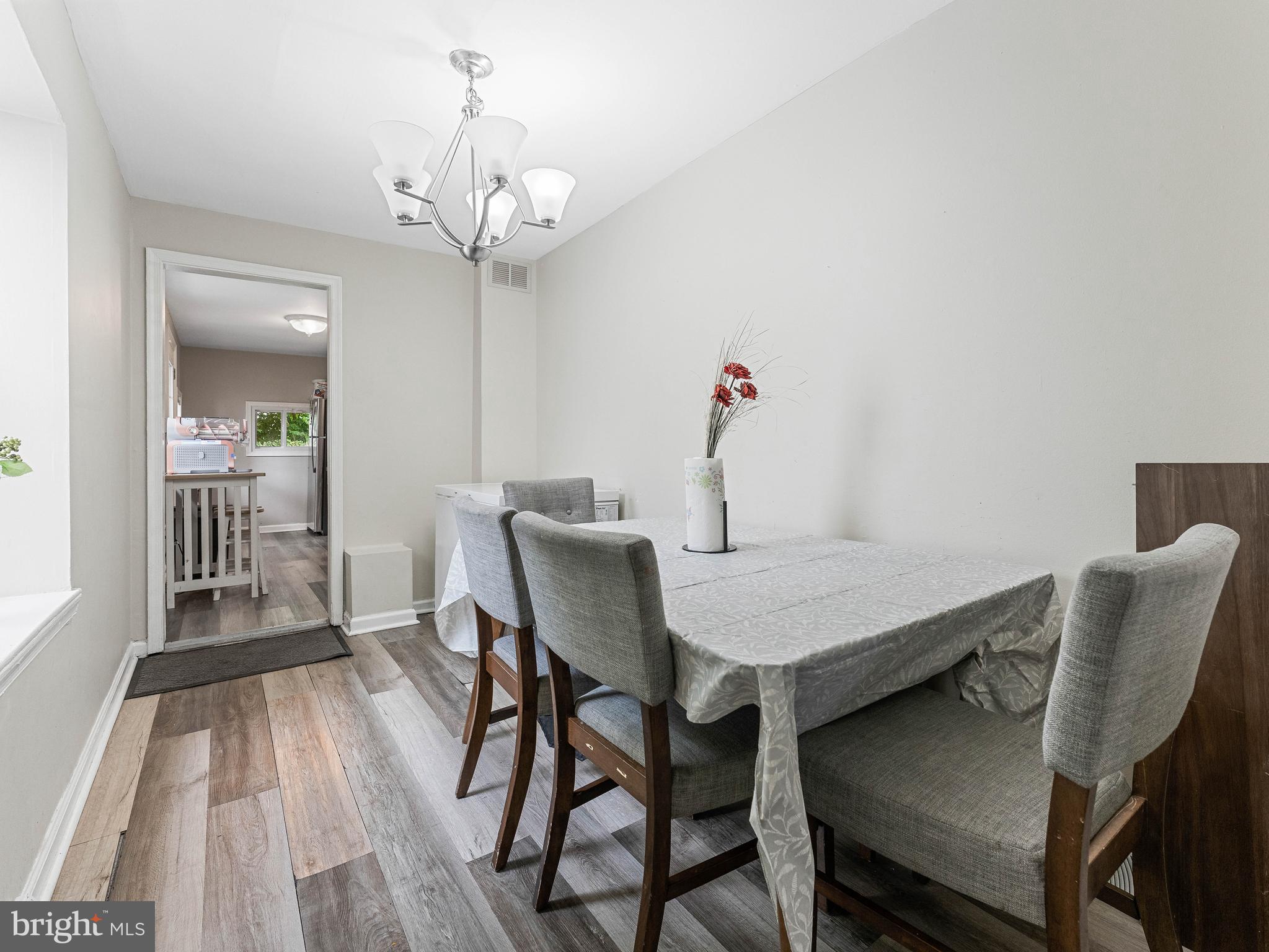 902 CLIFFORD BROWN WALK