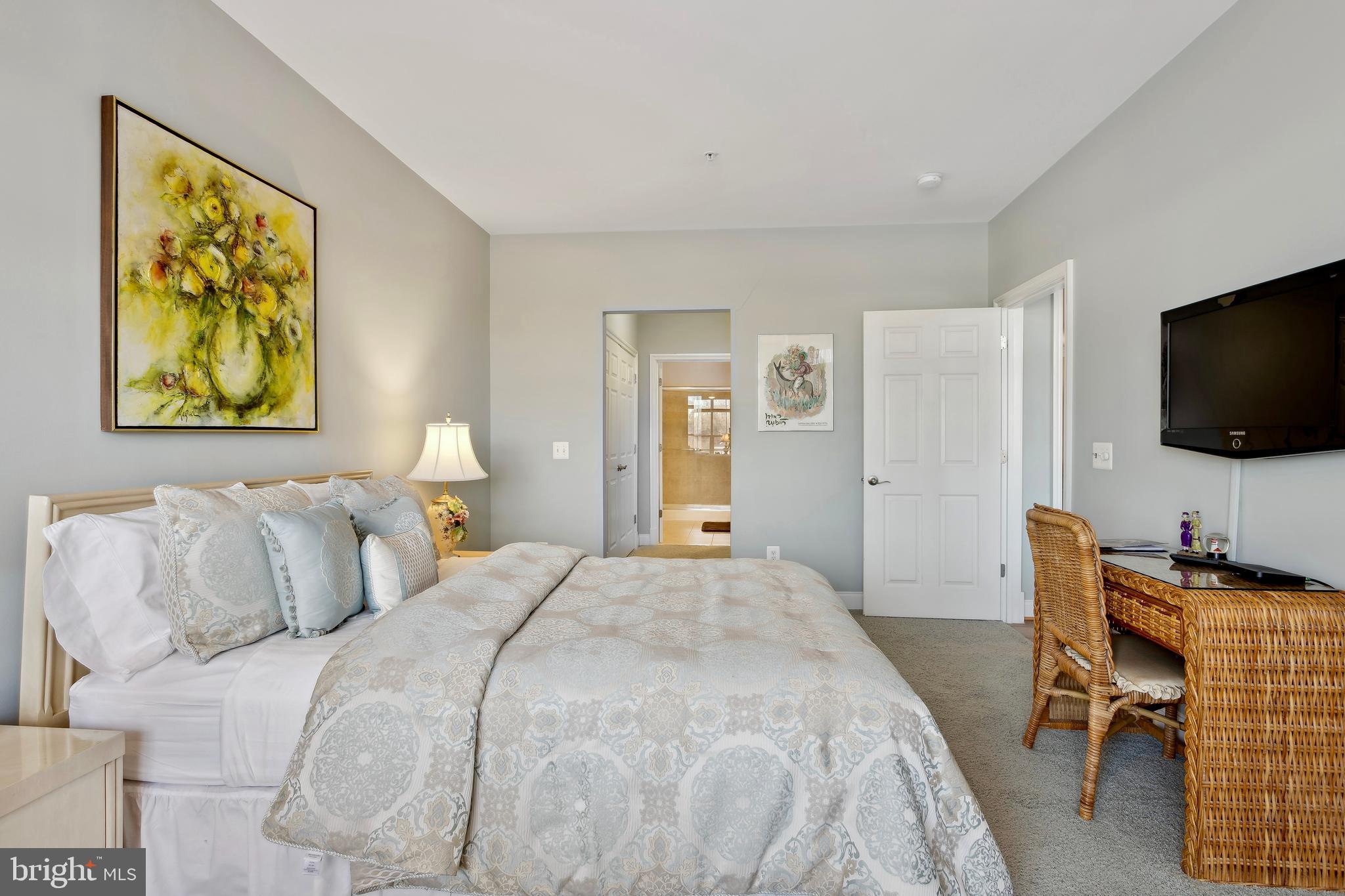 THE BLUFFS AT QUARRY LAKE - Residential