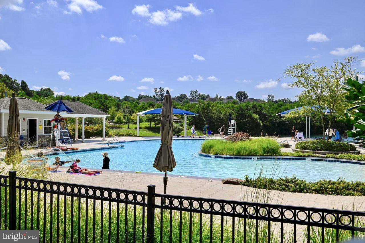 THE BLUFFS AT QUARRY LAKE - Residential