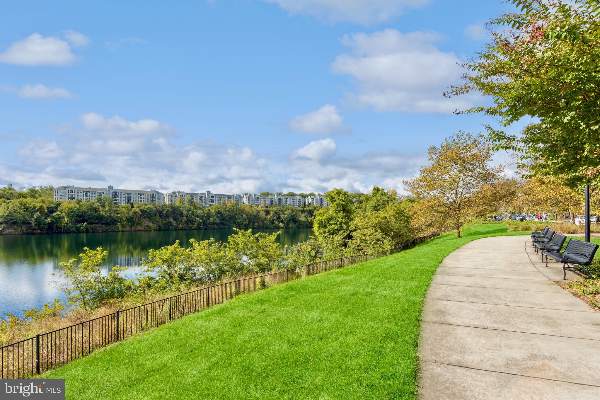 THE BLUFFS AT QUARRY LAKE - Residential
