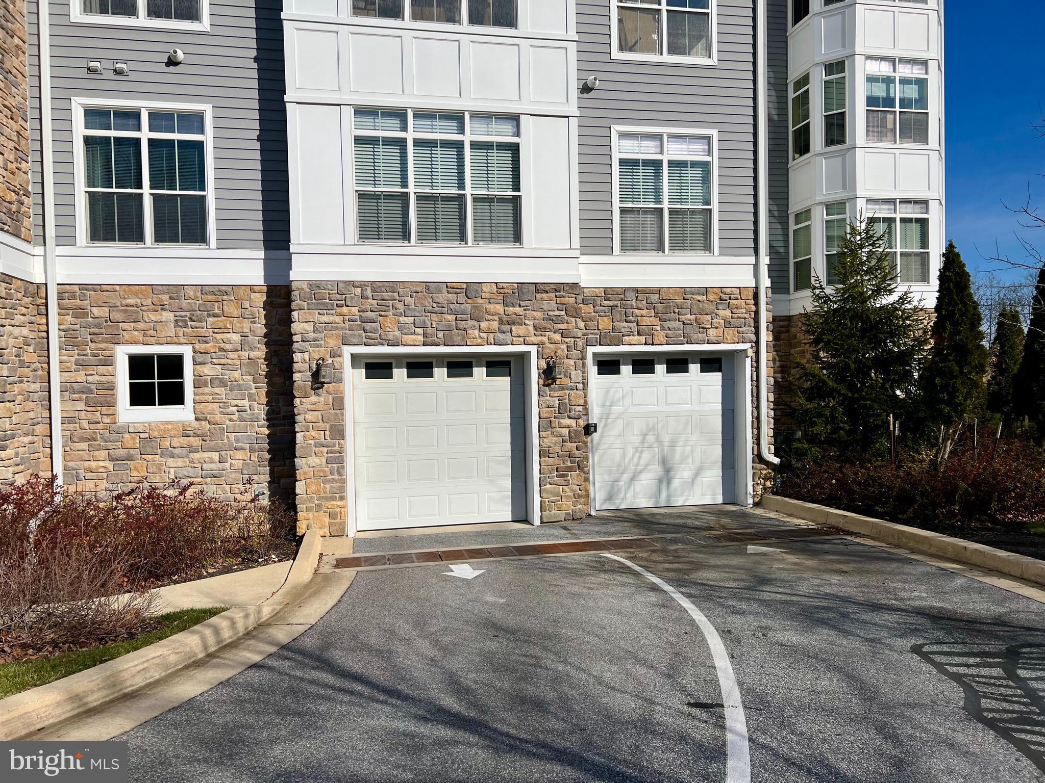 THE BLUFFS AT QUARRY LAKE - Residential