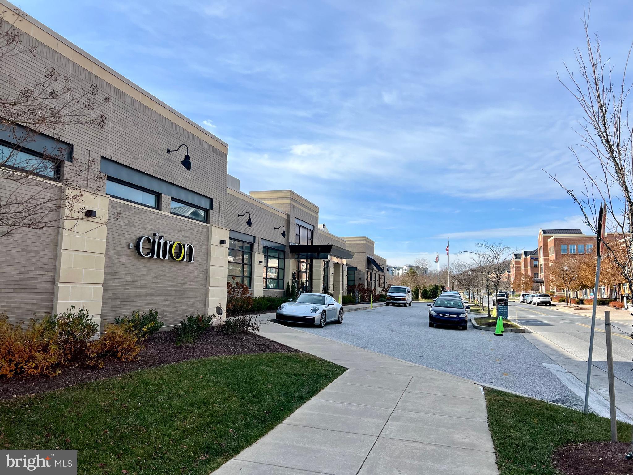 THE BLUFFS AT QUARRY LAKE - Residential