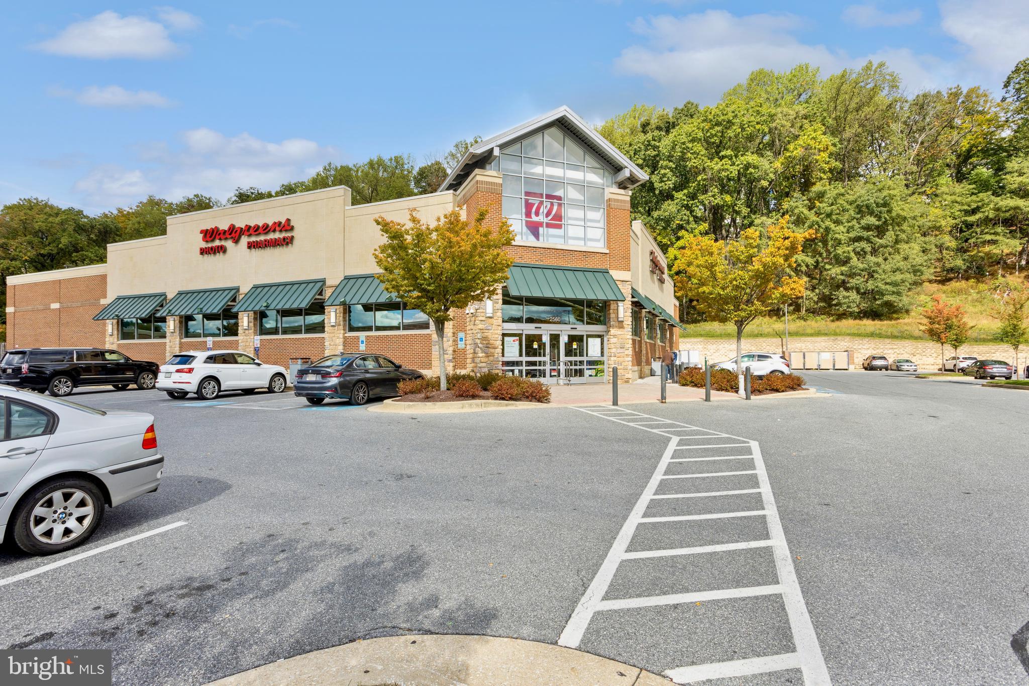THE BLUFFS AT QUARRY LAKE - Residential