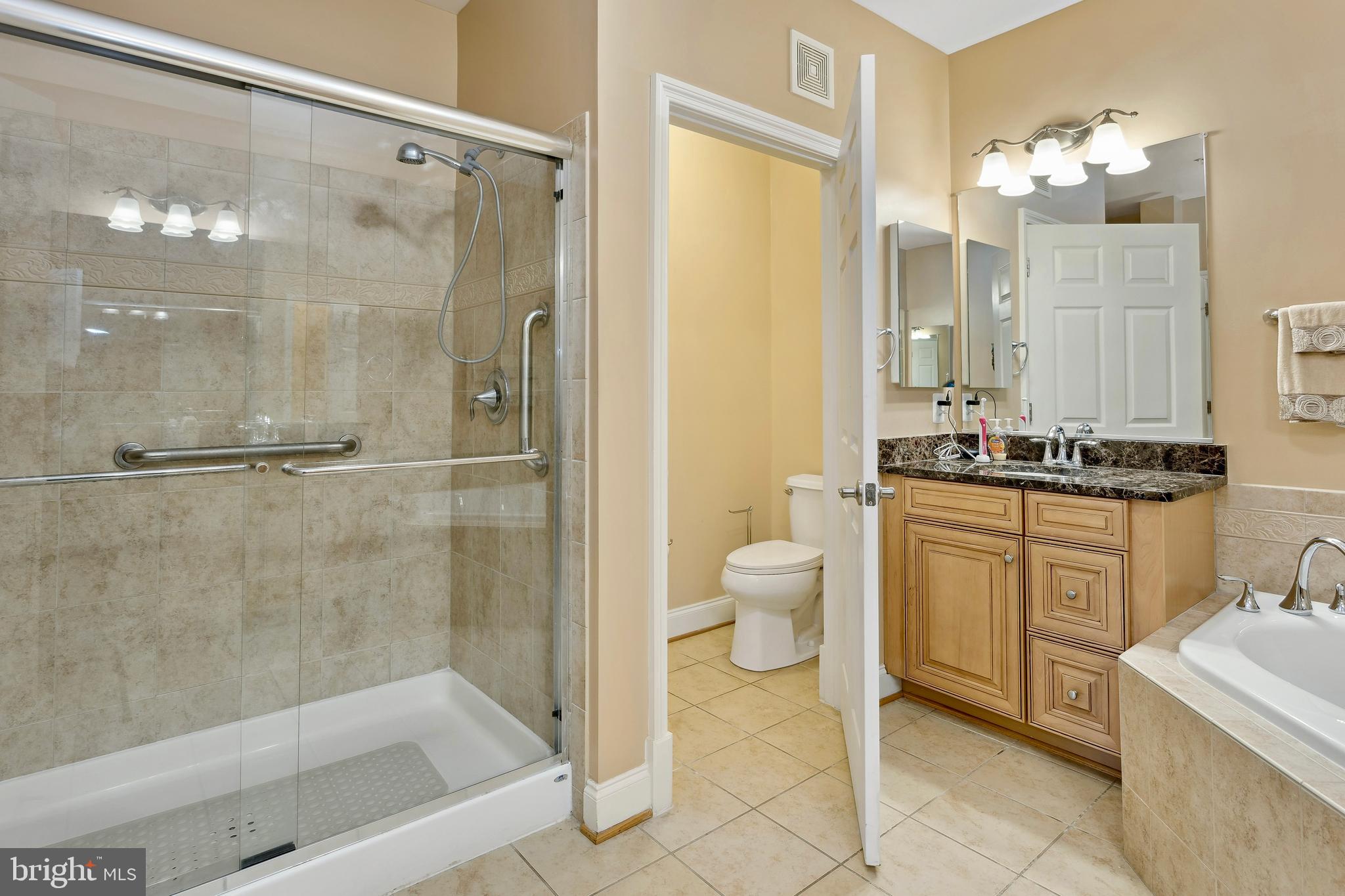 THE BLUFFS AT QUARRY LAKE - Residential