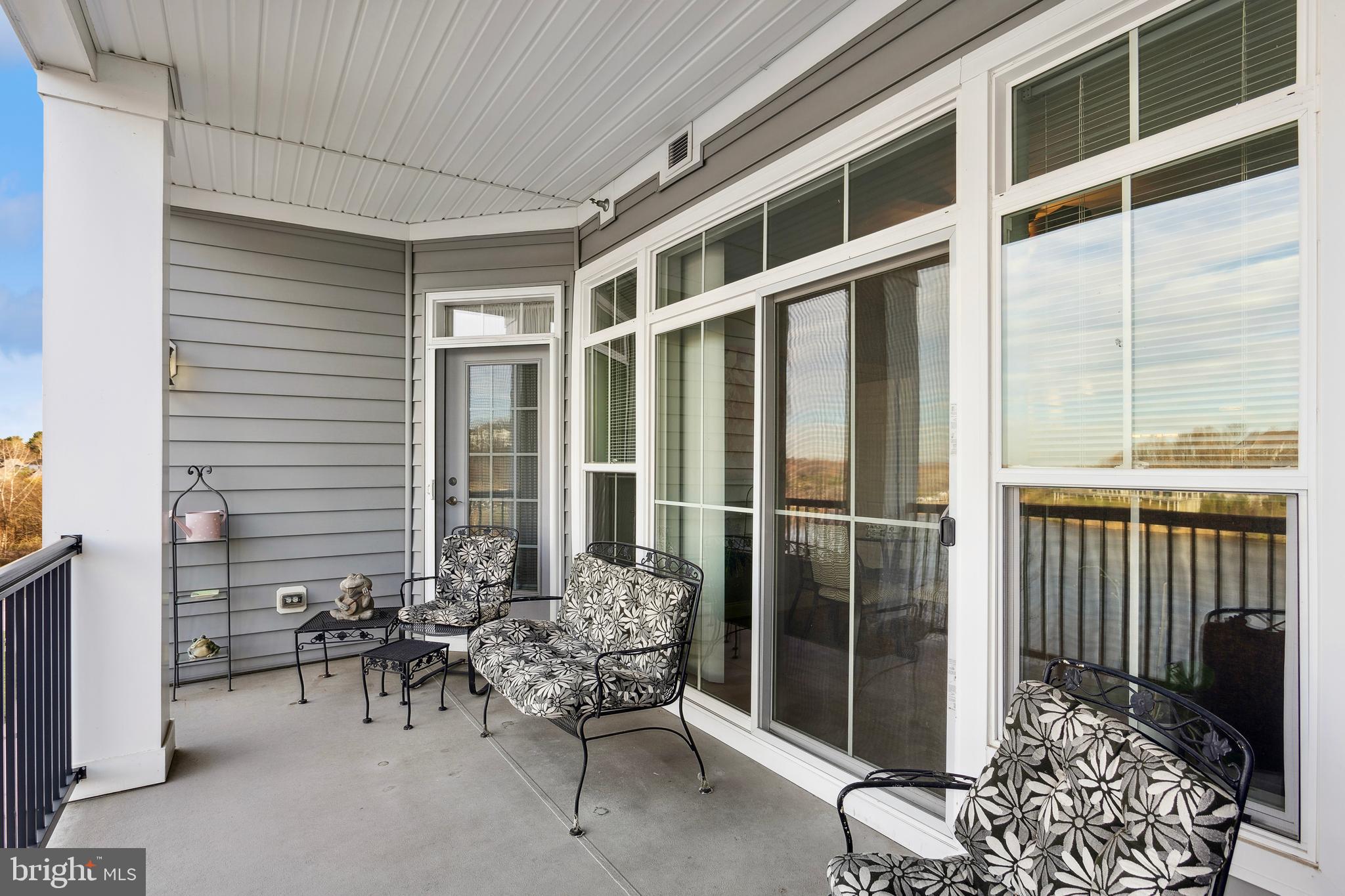 THE BLUFFS AT QUARRY LAKE - Residential