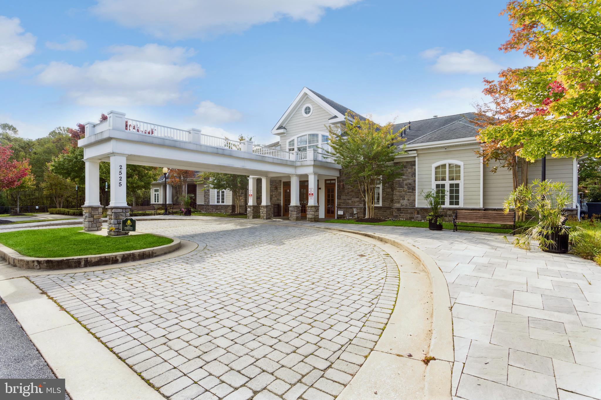 THE BLUFFS AT QUARRY LAKE - Residential