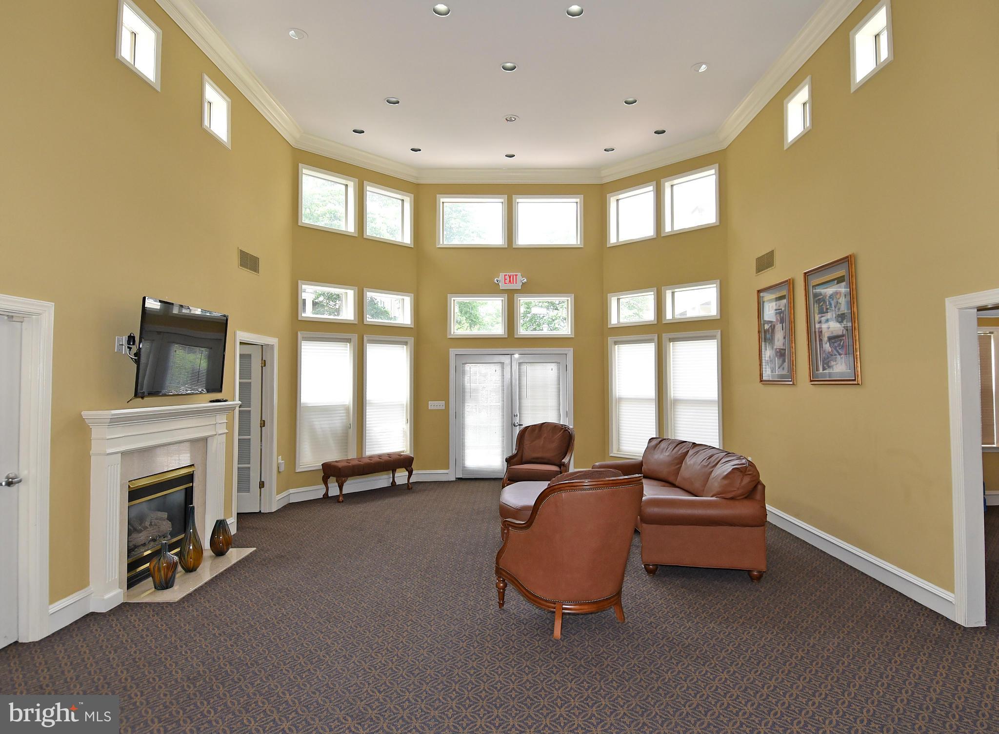 SAVOY PARK CONDOMINIUMS - Residential