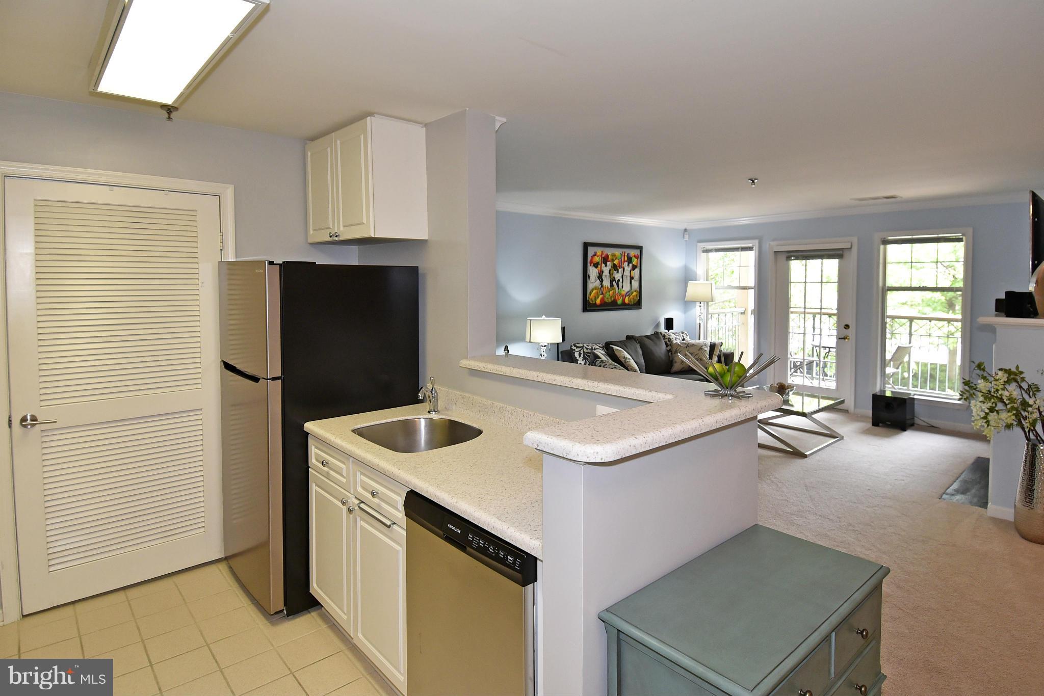 SAVOY PARK CONDOMINIUMS - Residential