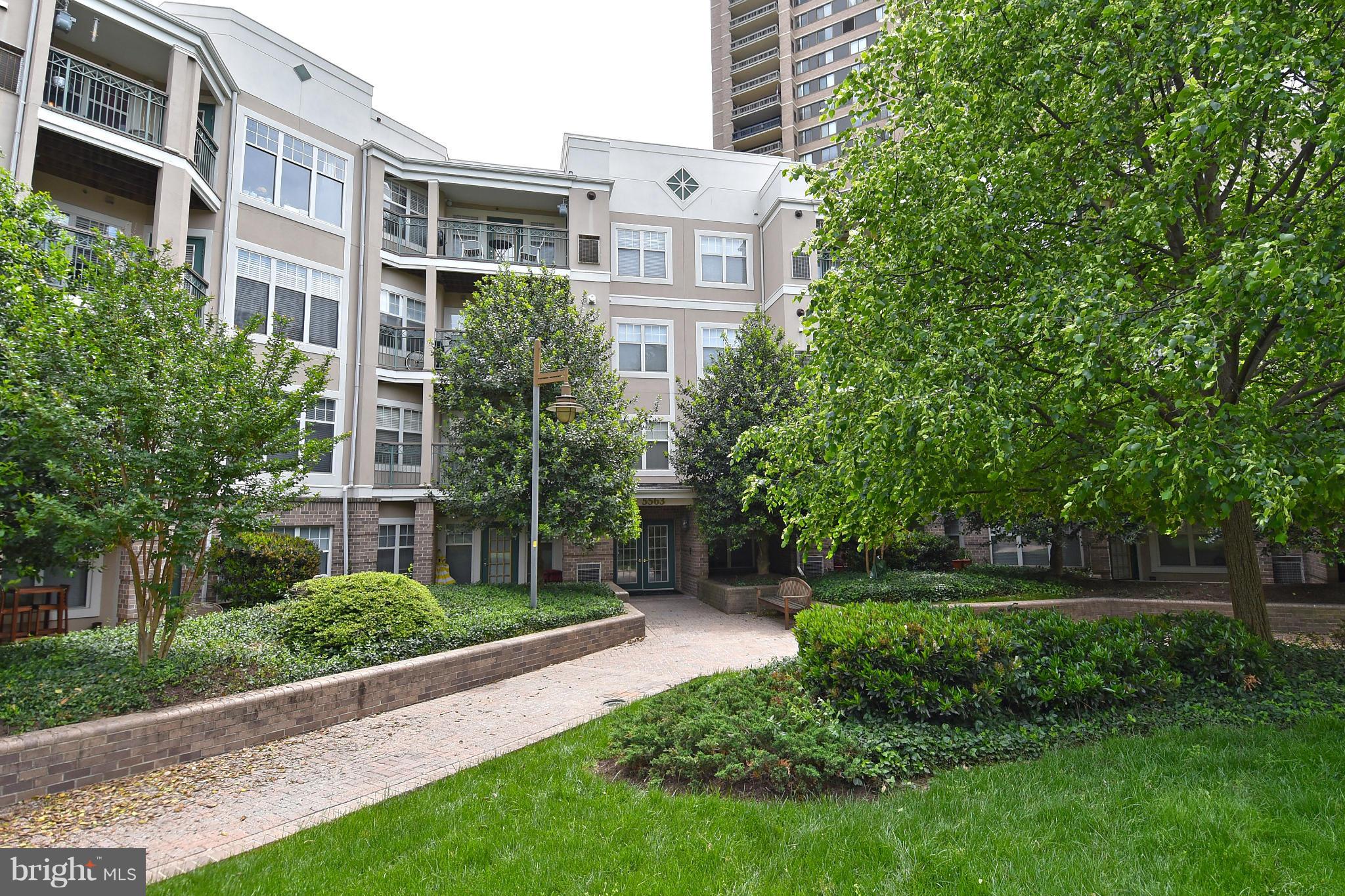SAVOY PARK CONDOMINIUMS - Residential