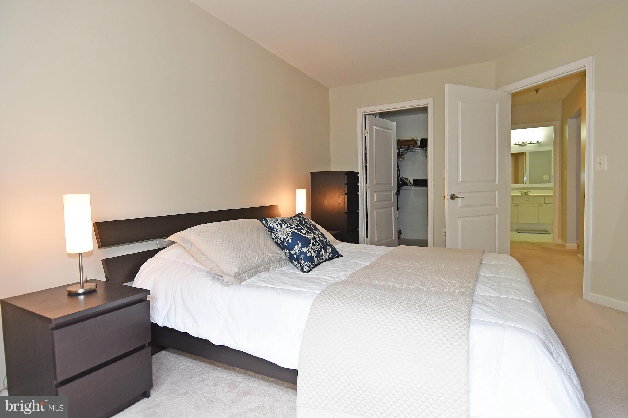 SAVOY PARK CONDOMINIUMS - Residential