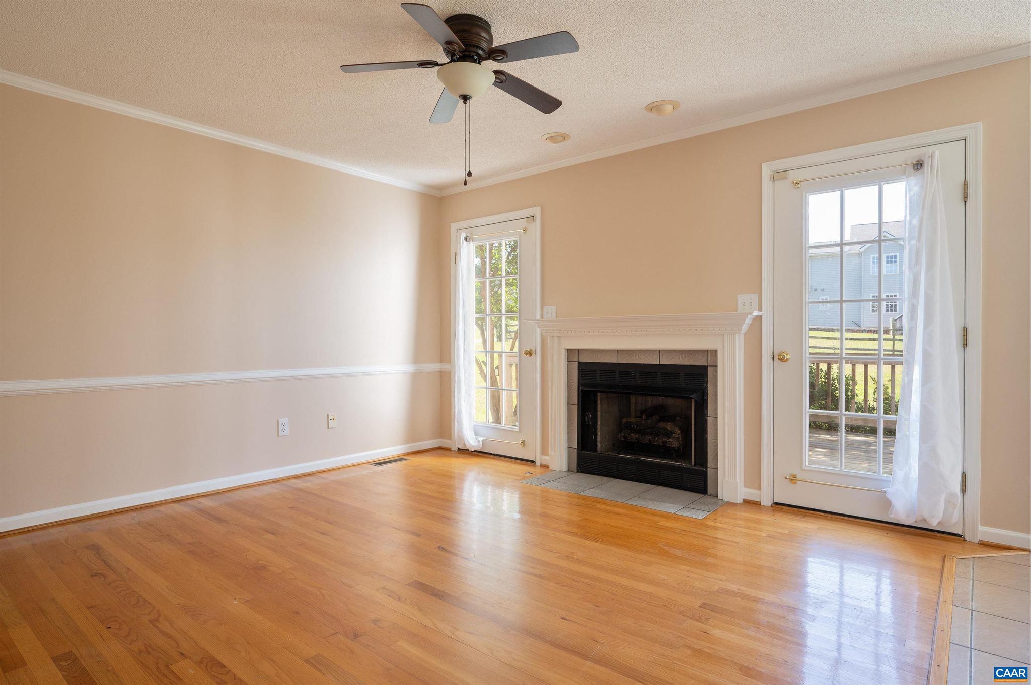 EMERALD HILLS - Residential