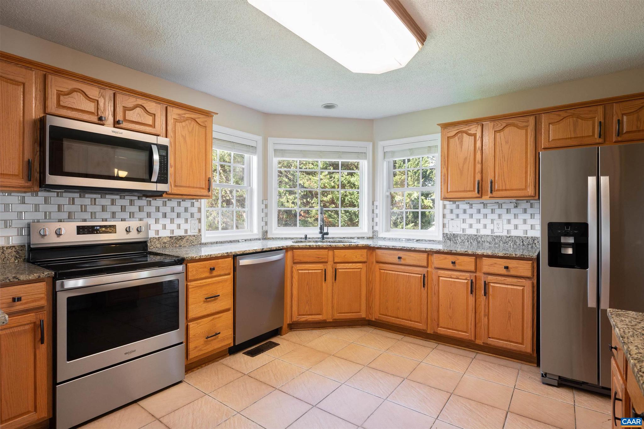 EMERALD HILLS - Residential