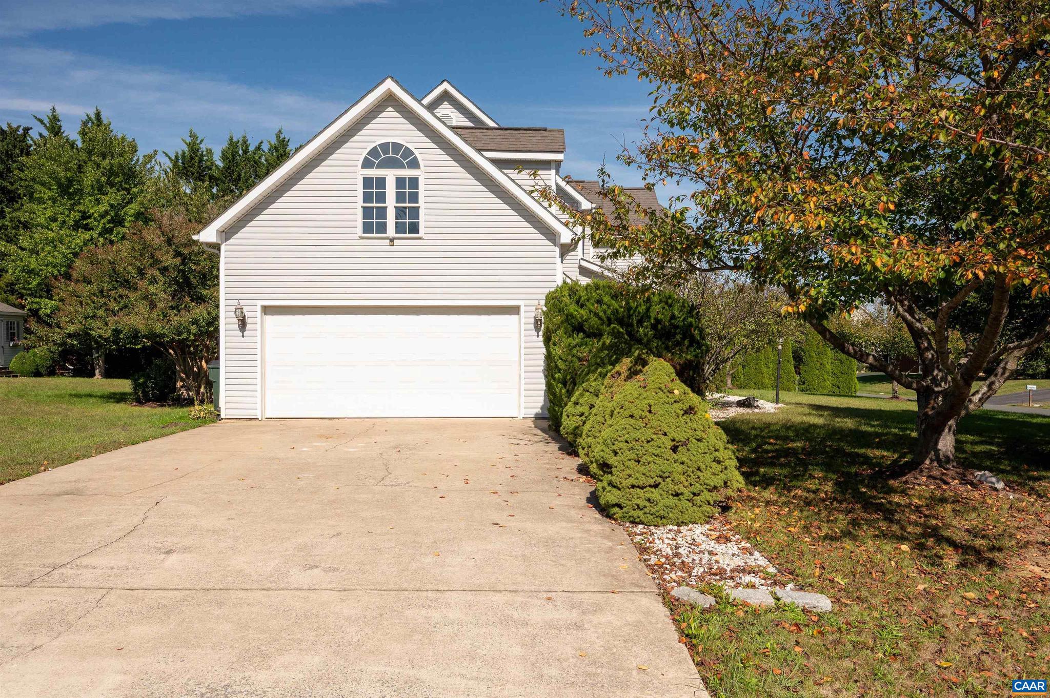 EMERALD HILLS - Residential