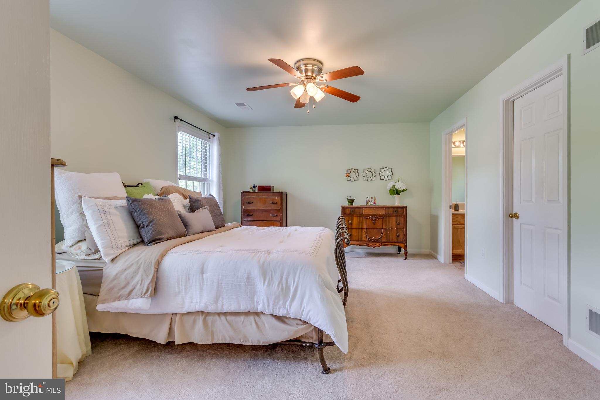 FOXCROFT MEADOWS - Residential