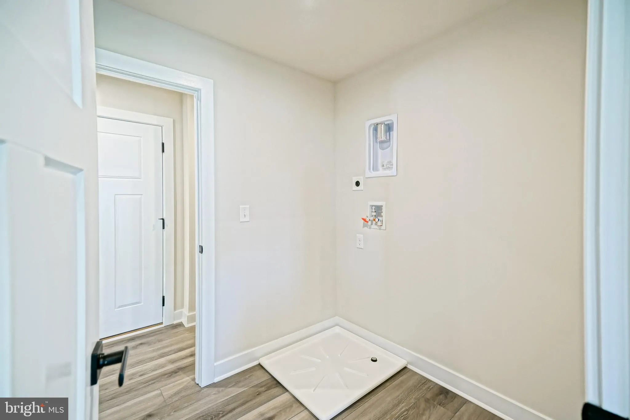 Lewes, Delaware 19958, United States, 4 Bedrooms Bedrooms, ,3 BathroomsBathrooms,Residential,Active,156672