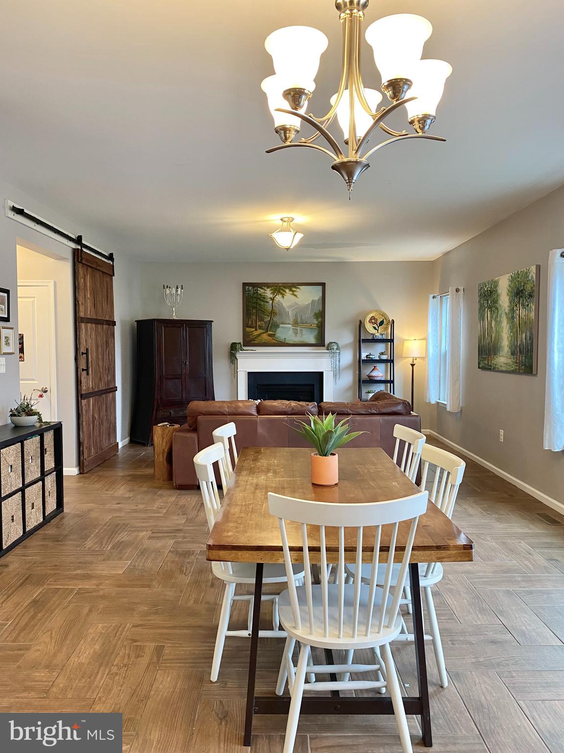 LEE'S PARKE - Residential Lease