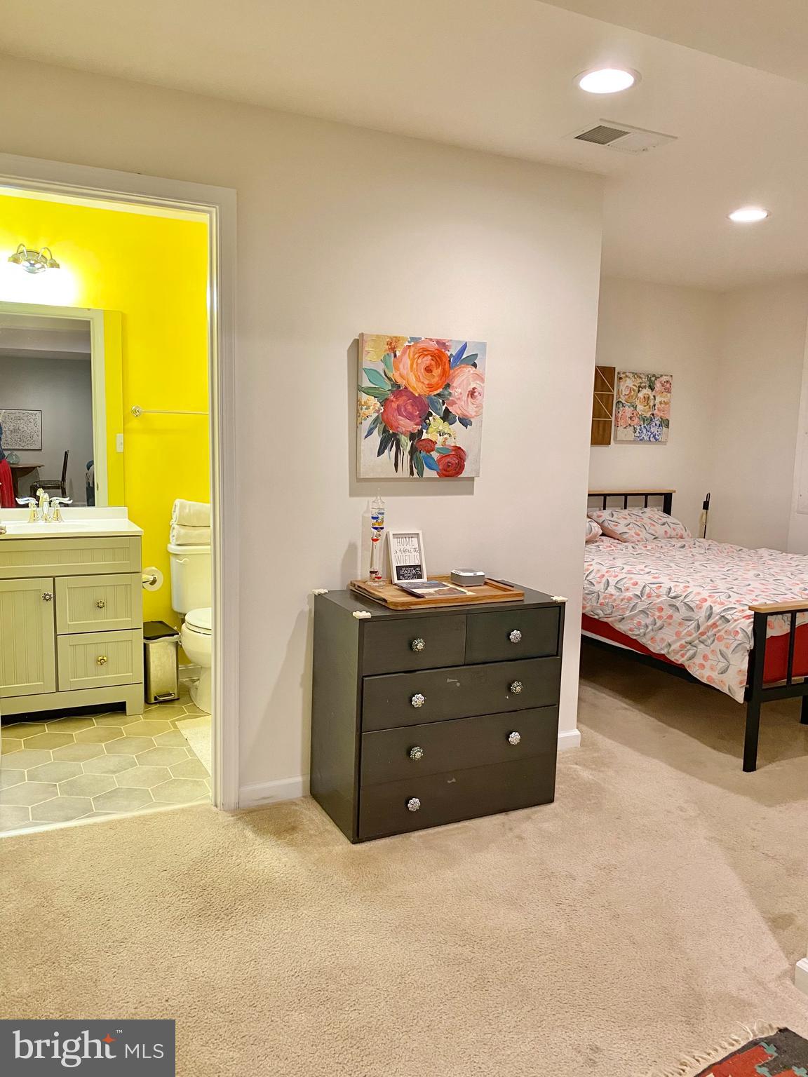 LEE'S PARKE - Residential Lease