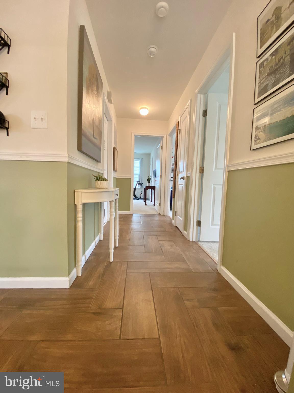 LEE'S PARKE - Residential Lease