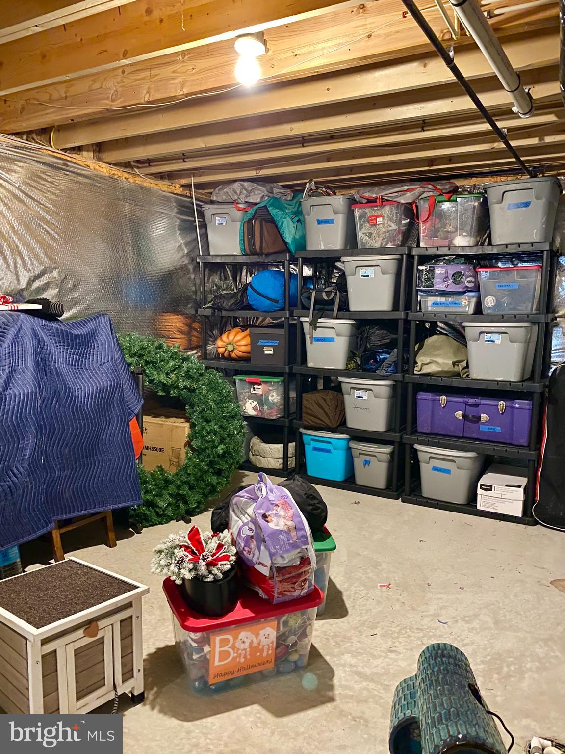 LEE'S PARKE - Residential Lease