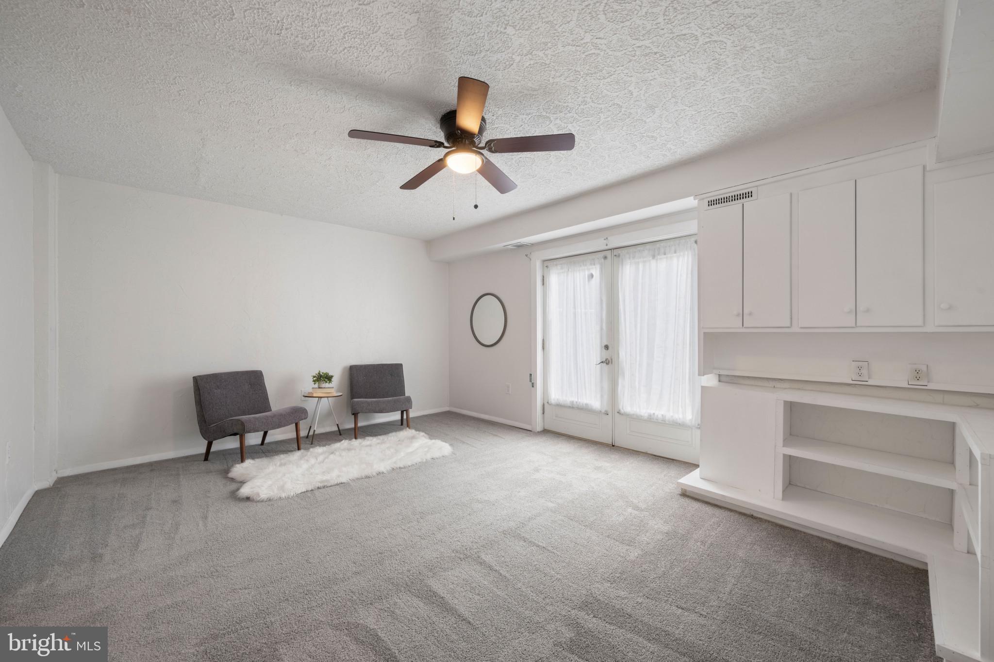 FRIENDLY ACRES - Residential