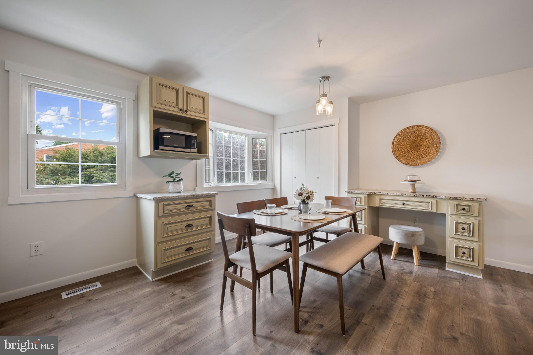 FRIENDLY ACRES - Residential