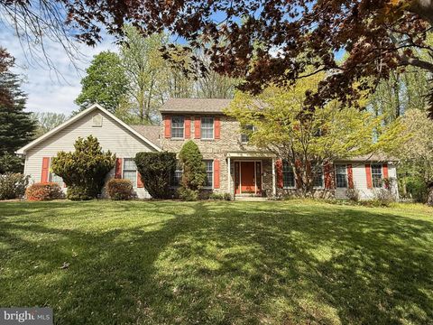 4 ROYAL COURT READING PA 19607