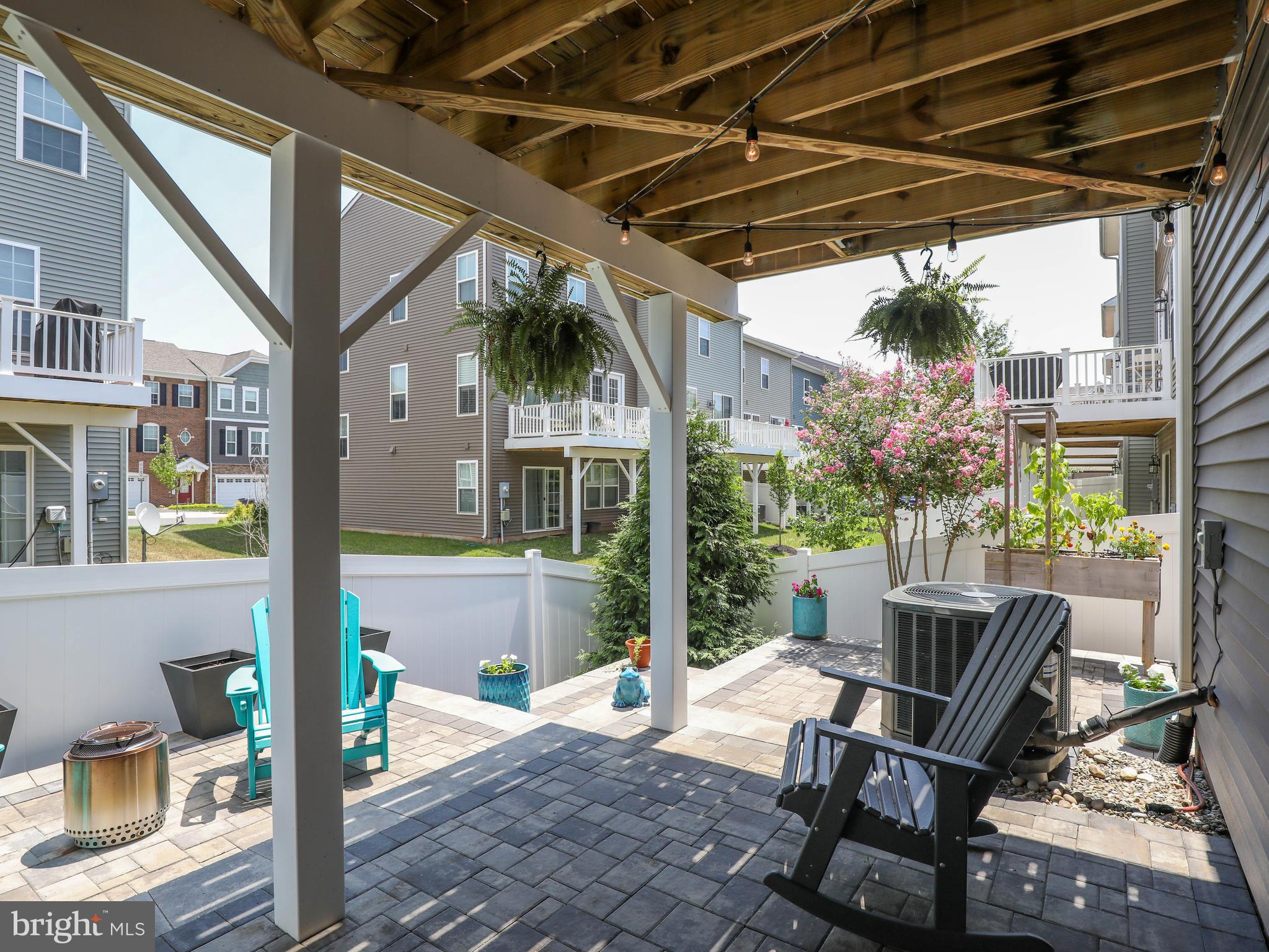 BRADLEY SQUARE - Residential