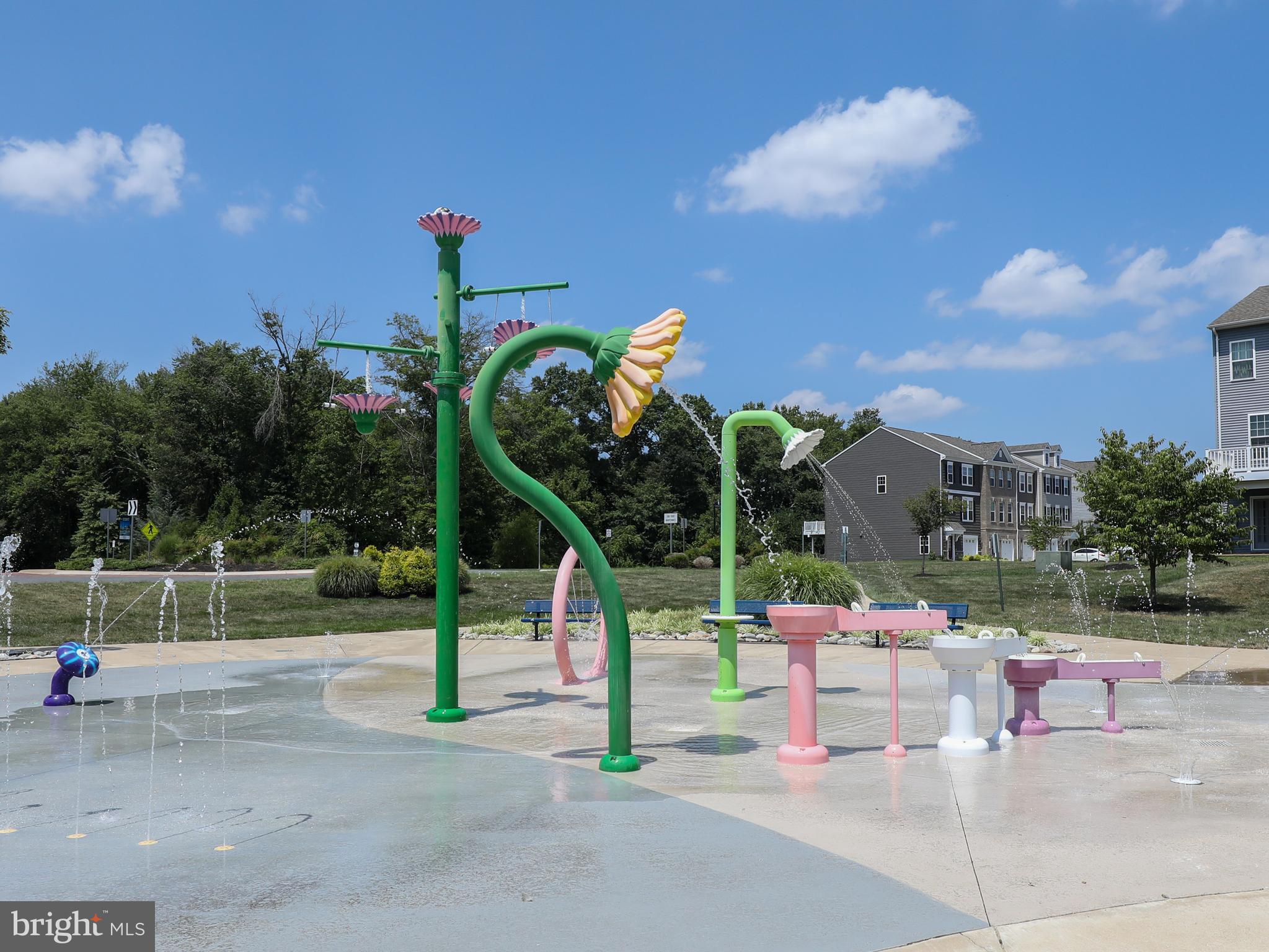 BRADLEY SQUARE - Residential