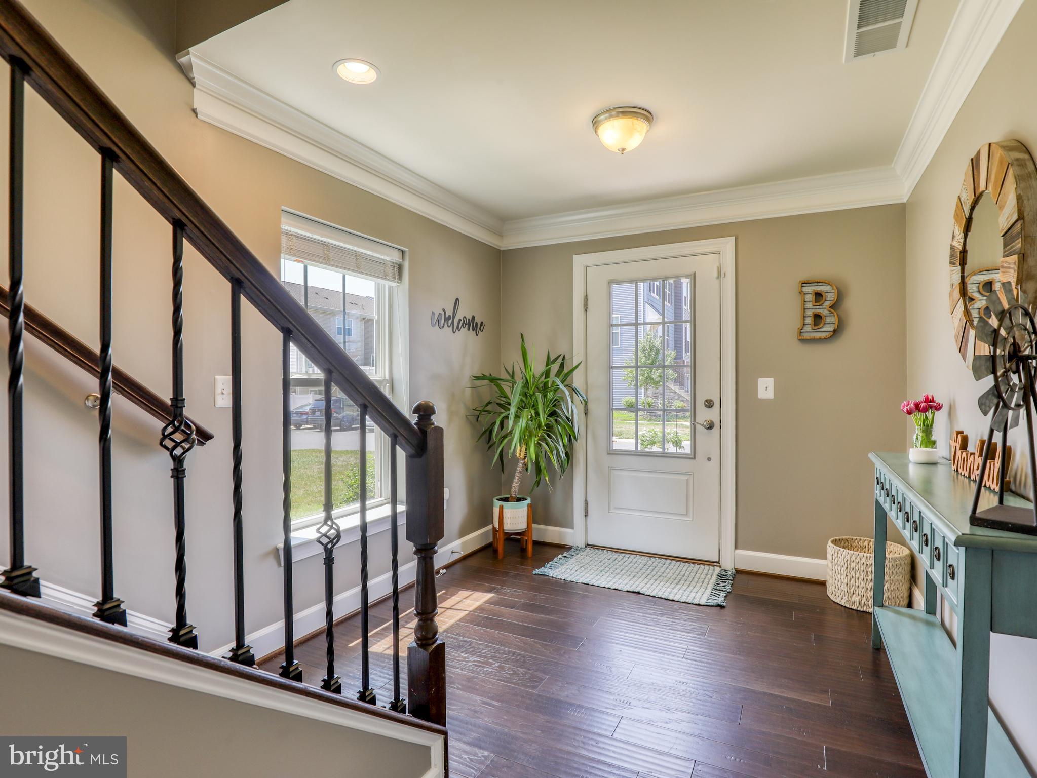 BRADLEY SQUARE - Residential