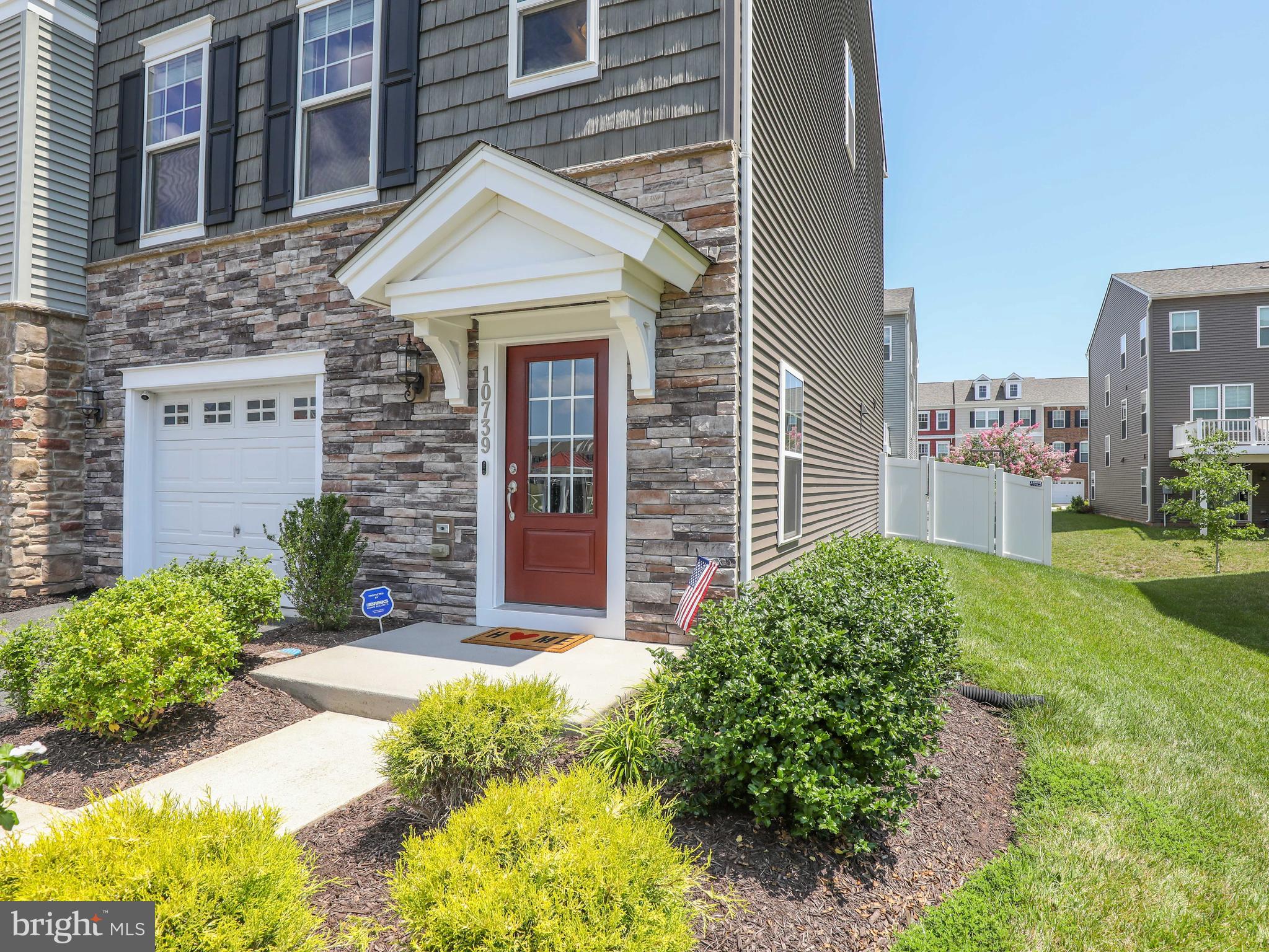 BRADLEY SQUARE - Residential