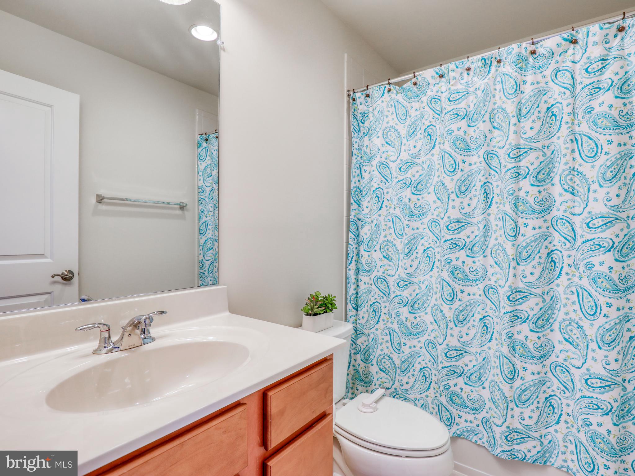 BRADLEY SQUARE - Residential