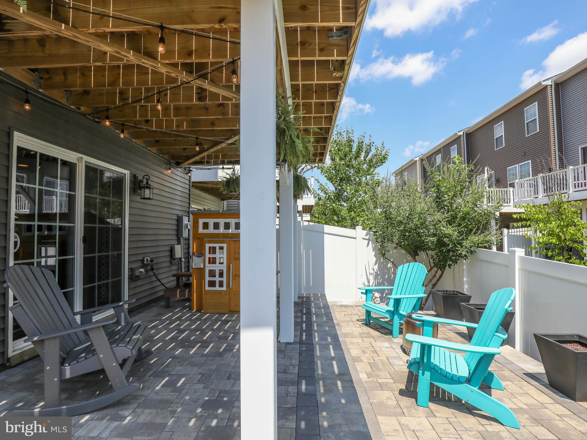 BRADLEY SQUARE - Residential