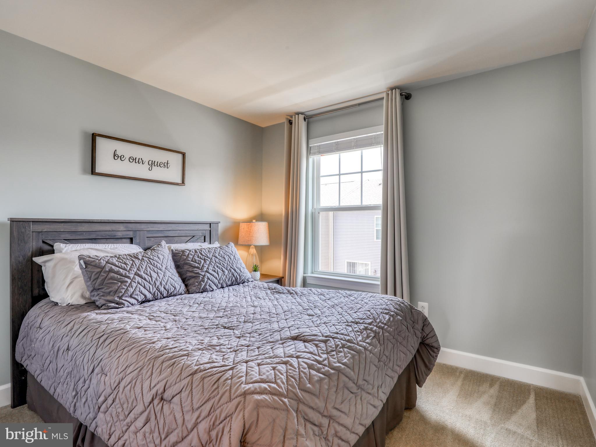 BRADLEY SQUARE - Residential