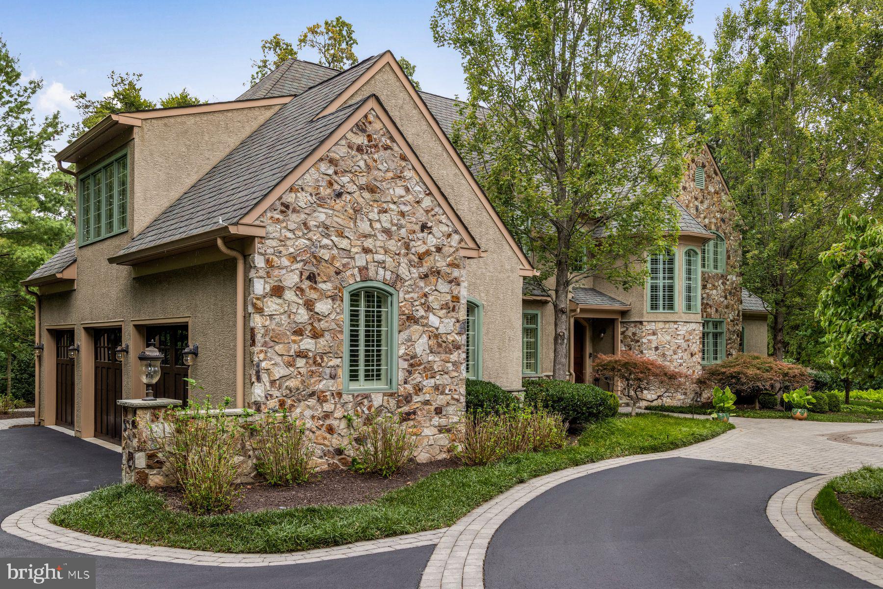 1255 HORSESHOE TRAIL