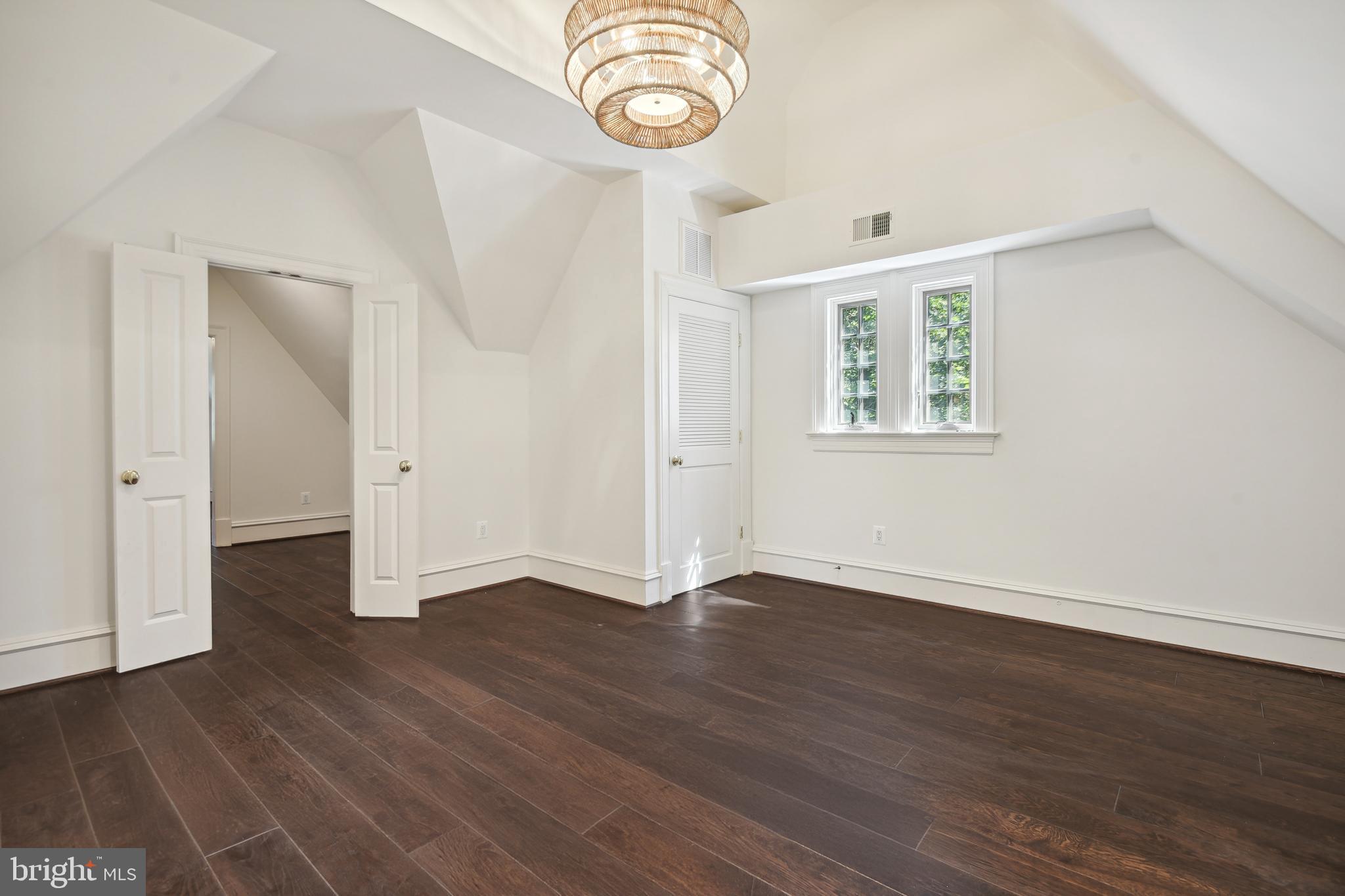 WESLEY HEIGHTS - Residential