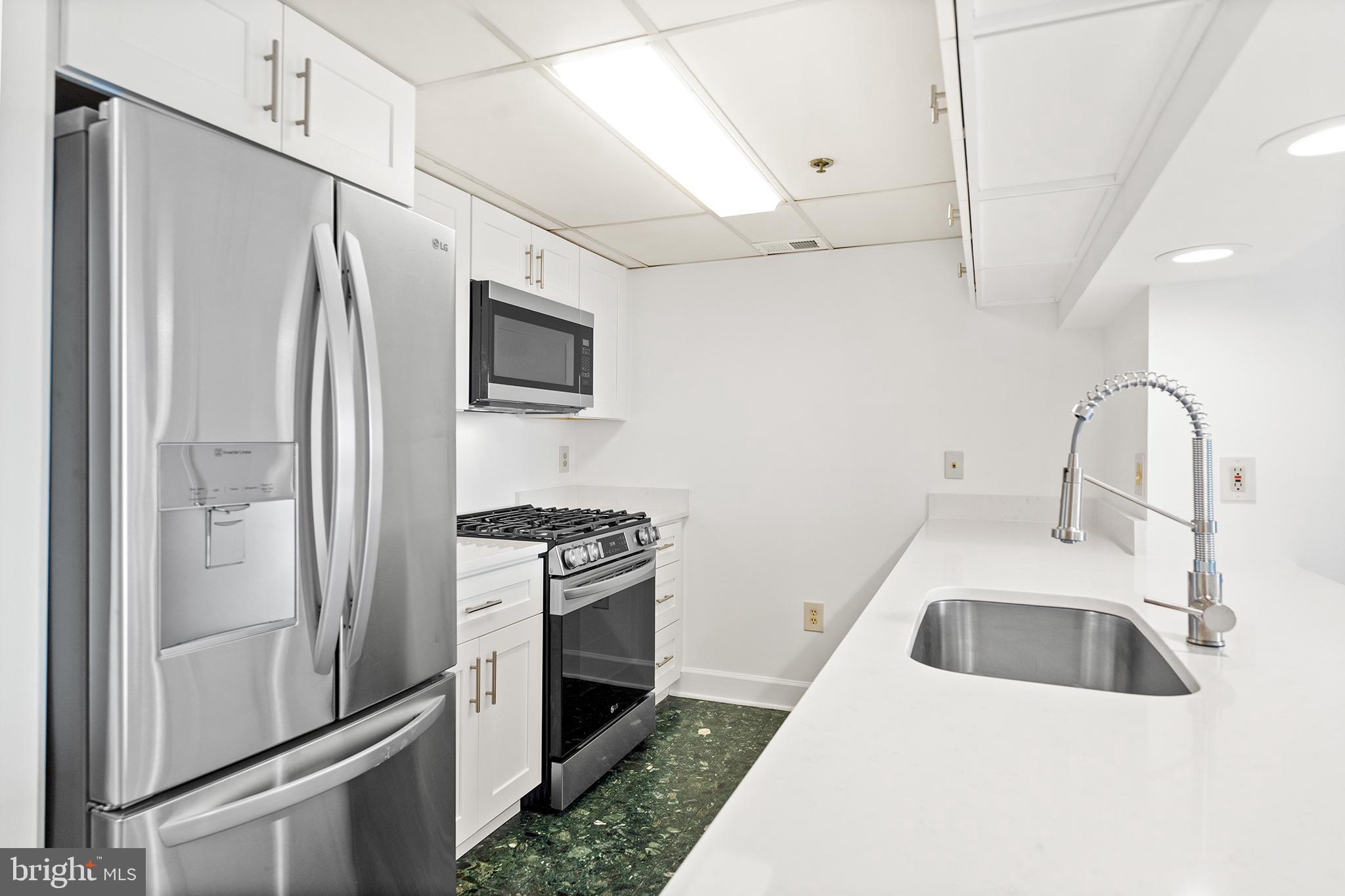 THE WILLIAMSBURG - Residential Lease